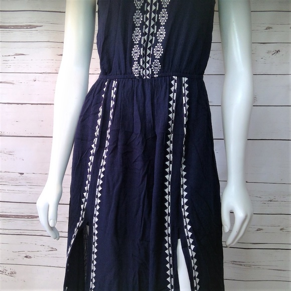 Lush Boho Double-Slit Maxi Dress - Picture 3 of 7